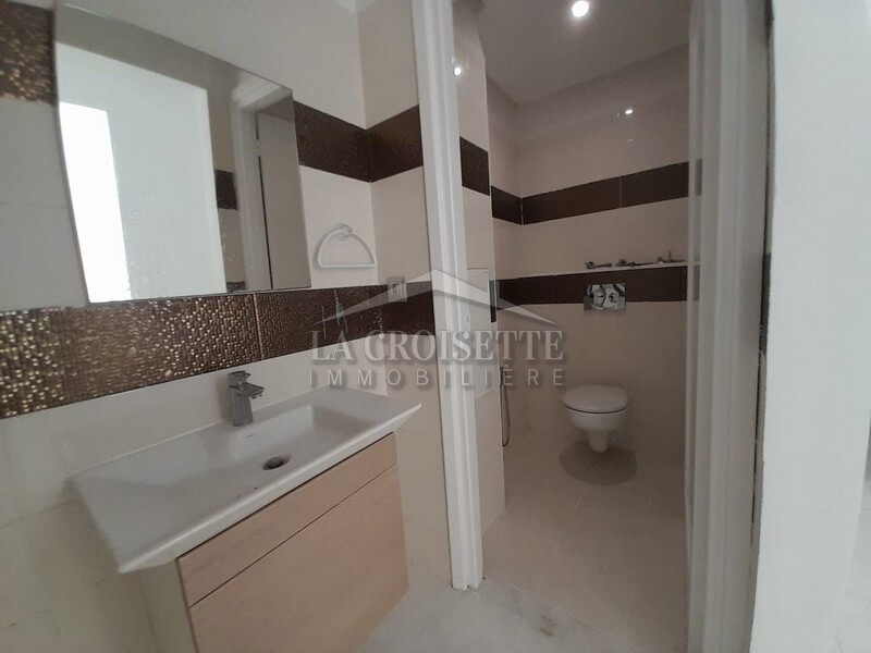 Appartement S+3 à La Soukra 