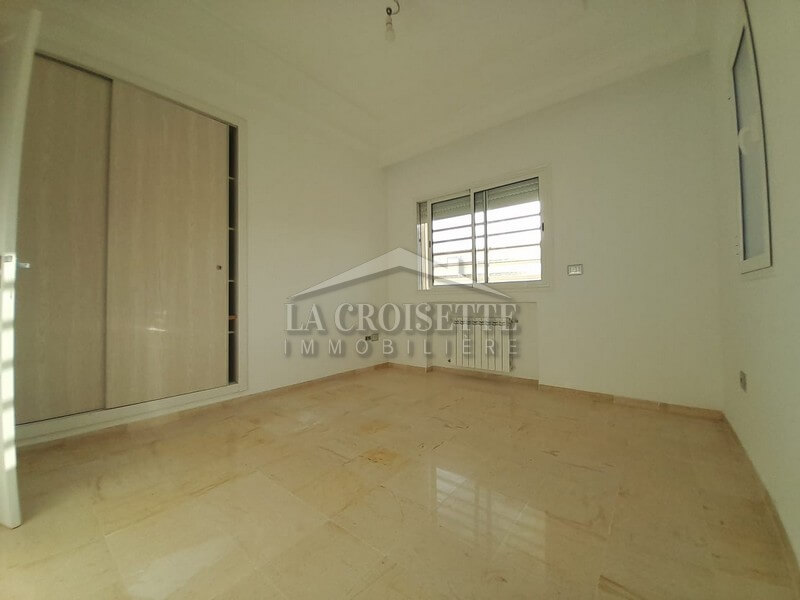 Appartement S+3 à La Soukra 