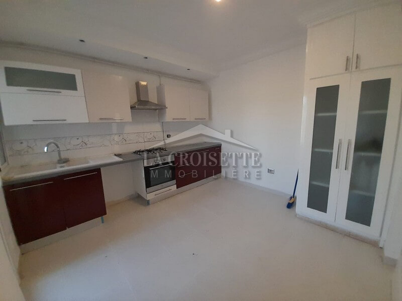 Appartement S+3 à La Soukra 