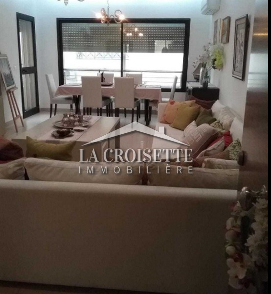 Un bel appartement s+4 meublé à la Soukra