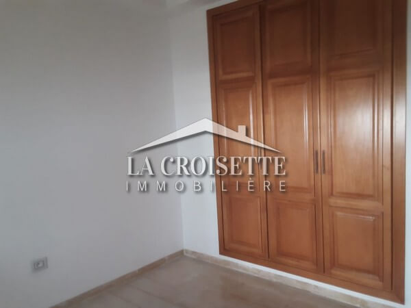 Appartement S+3 à La Soukra