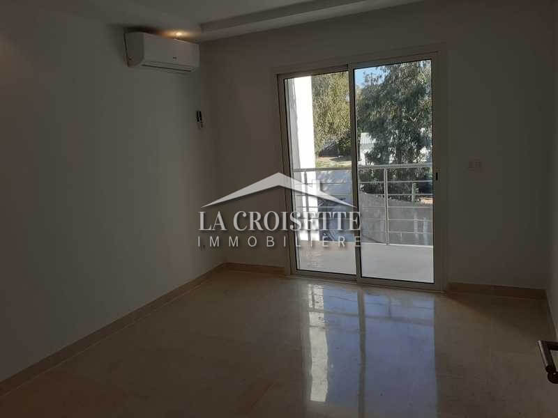 Appartement s+3 à la Soukra 