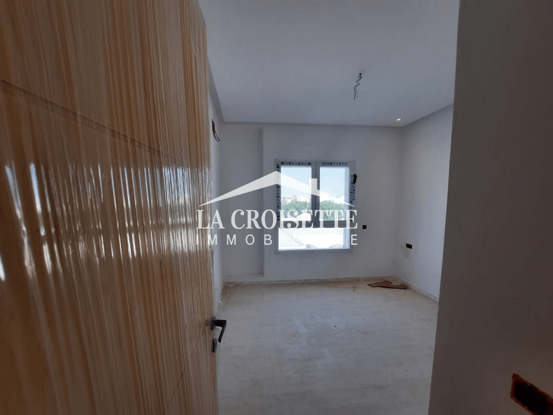 Appartement S+3 à La Soukra