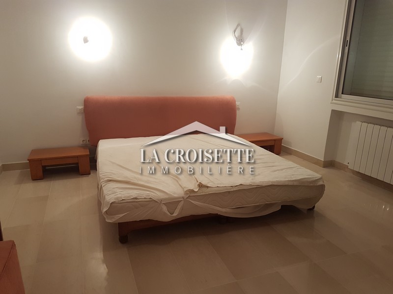 Appartement S+4 meublé à La Marsa