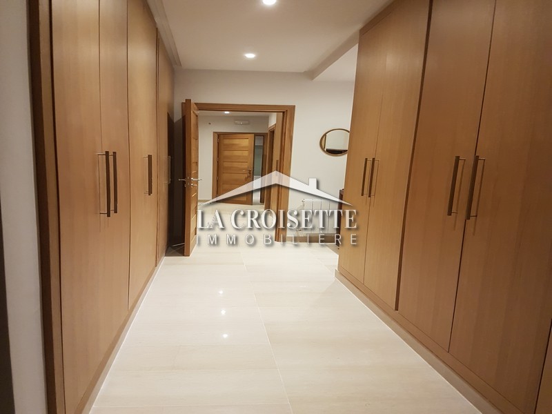 Appartement S+4 meublé à La Marsa