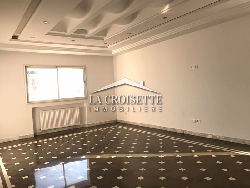 Un appartement S+4 à La Marsa