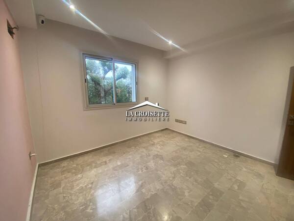 Appartement S+2 à La Soukra