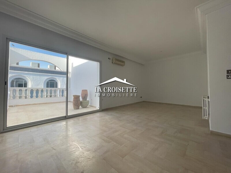 Appartement S+1 avec terrasse aux Berges du Lac 1