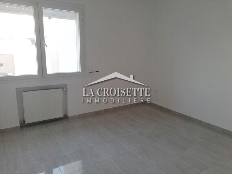 Un appartement s+3 à la Soukra 