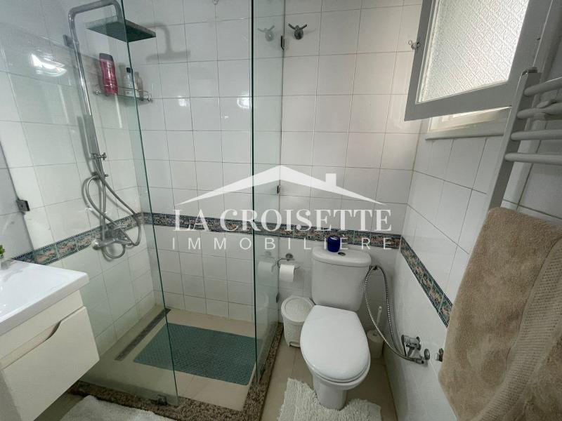 Appartement meublé S+2 avec terrasse vue sur mer à La Marsa