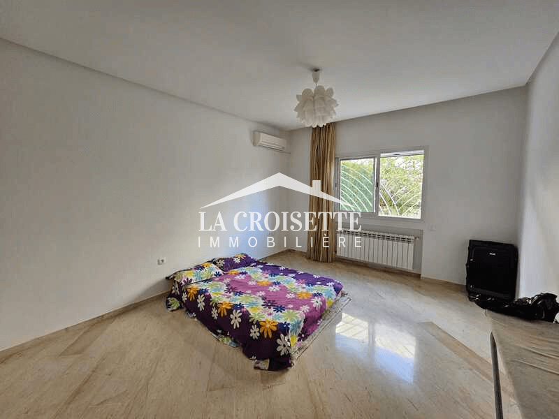 Appartement S+2 avec jardin à La Soukra