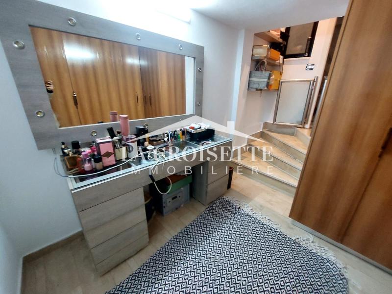 Appartement meublé S+4 avec piscine à La Soukra
