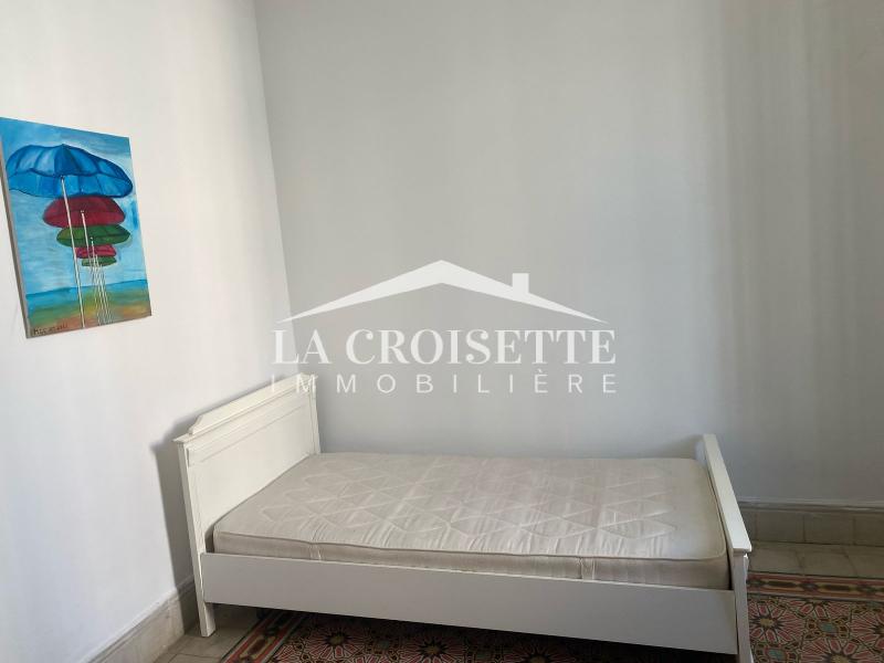 Rez-de-chaussée de villa avec terrasse S+3 semi-meublé à La Marsa