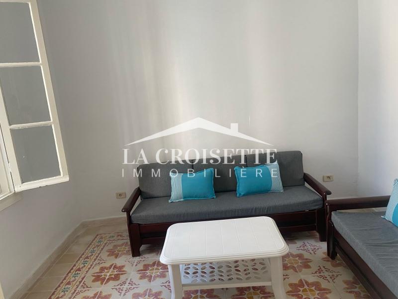 Rez-de-chaussée de villa avec terrasse S+3 semi-meublé à La Marsa