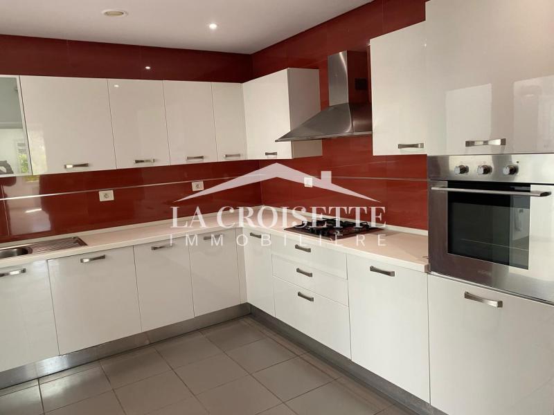 Appartement S+3 à La Marsa