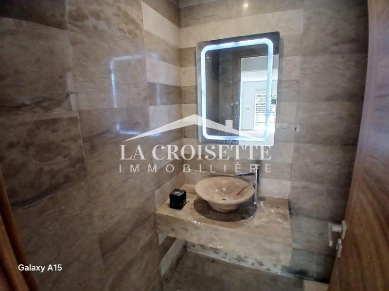 Appartement S+2 avec jardin à La Soukra