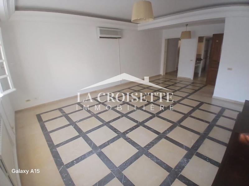 Appartement S+3 à La Marsa