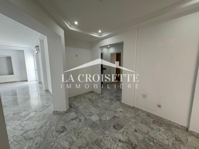 Appartement S+3 meublé aux Berges du Lac 2