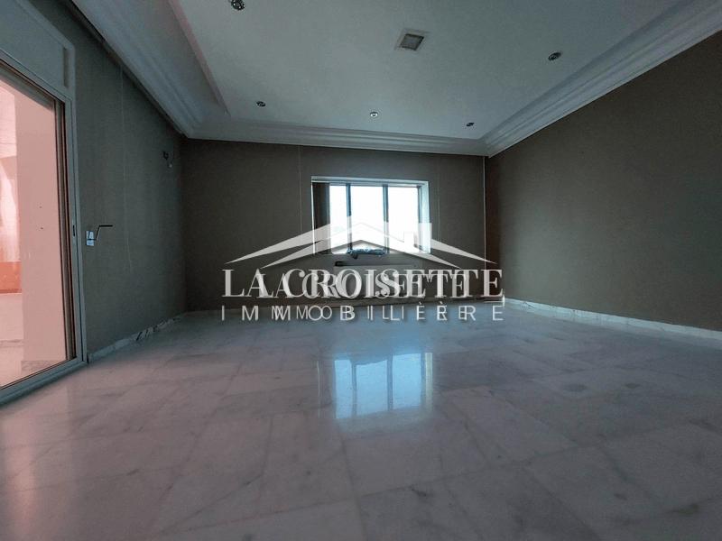 Appartement S+4 avec terrasse à Ain Zaghouan El wahat
