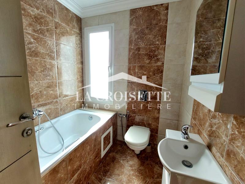 Appartement S+3 avec terrasse à Gammarth