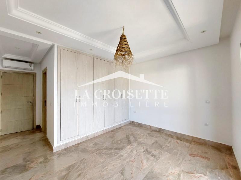 Appartement S+3 avec terrasse à Gammarth