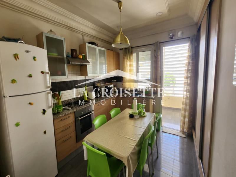 Appartement S+3 meublé à L'aouina