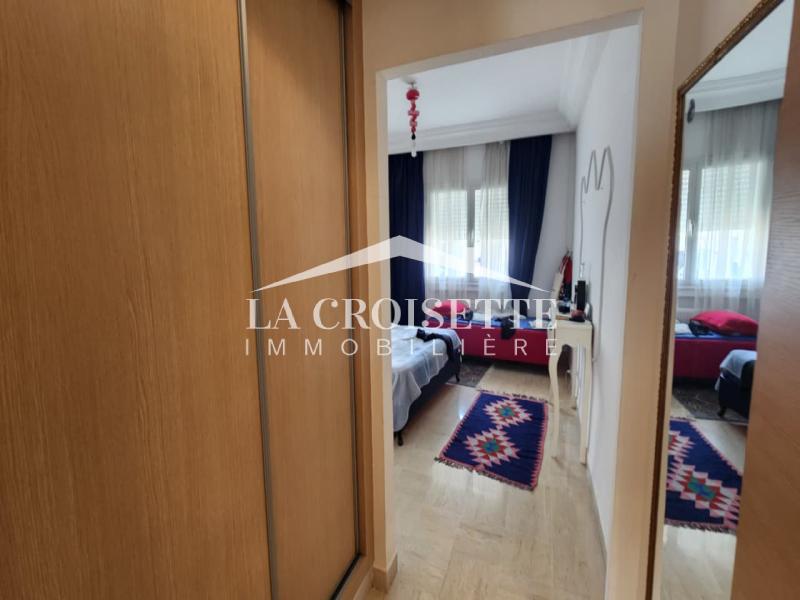 Appartement S+3 meublé à L'aouina