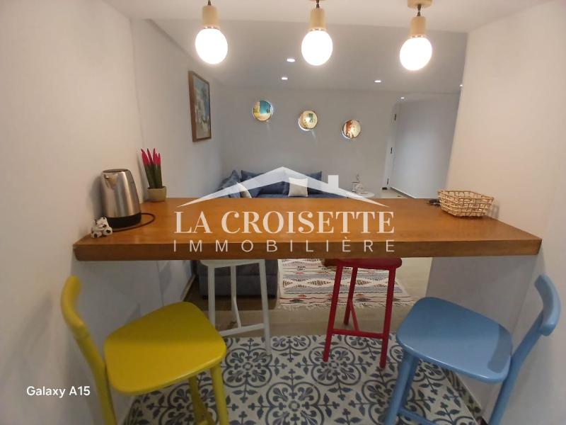 Appartement meublé S+2 avec terrasse à La Marsa