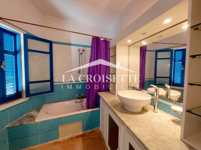 Appartement meublé S+1 avec terrasse vue sur mer à La Marsa