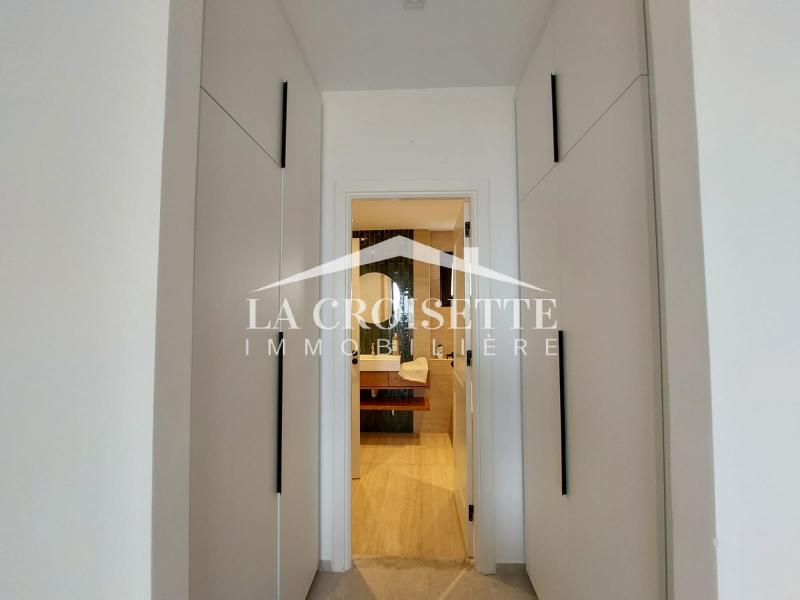 Appartement meublé S+2 pieds dans l'eau à La Marsa