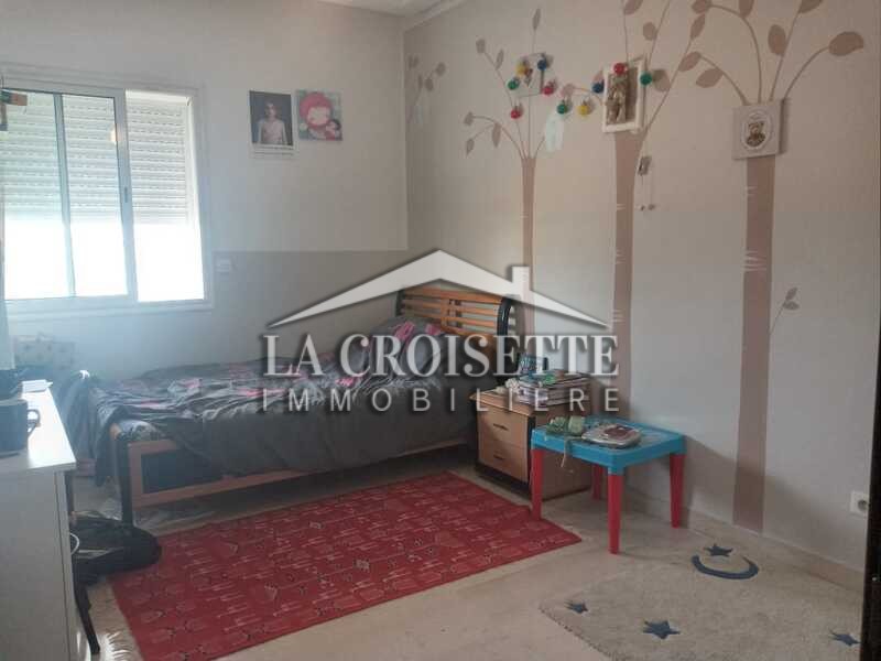 Appartement S+3 avec chambre de service aux Jardins de Carthage