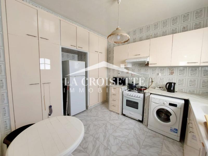 Appartement meublé S+2 vue sur mer à La Marsa