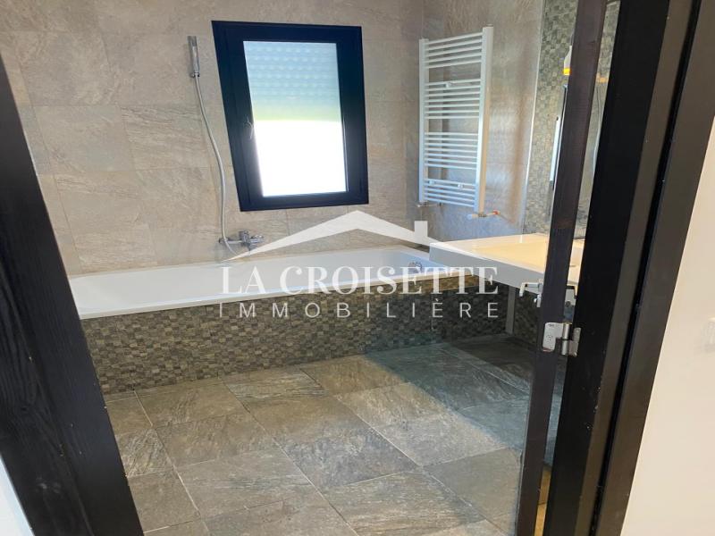 Appartement S+4 à La Marsa