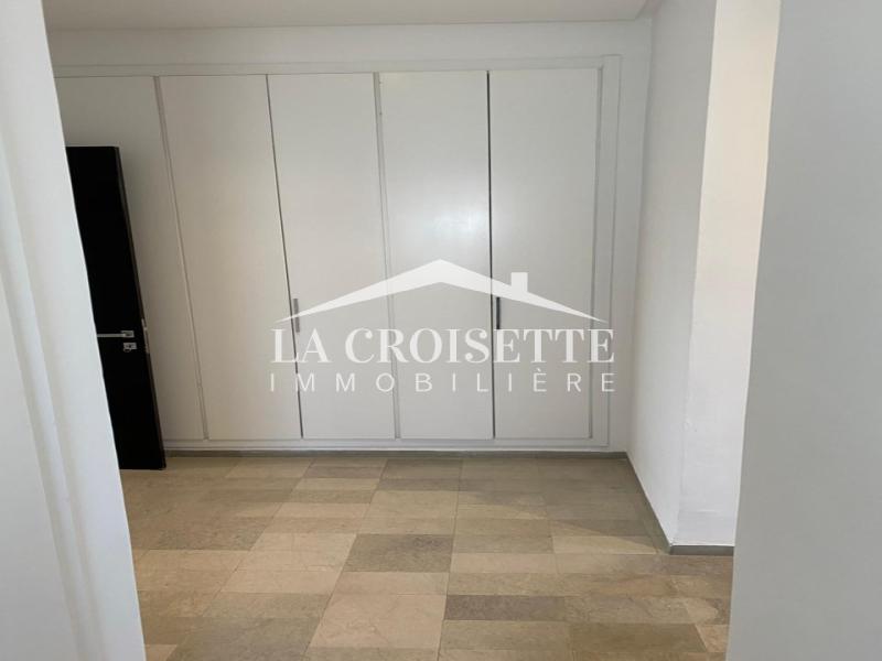 Appartement S+4 à La Marsa