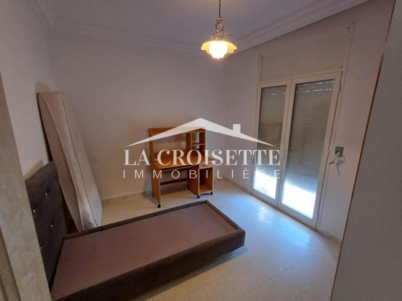 Etage de villa S+4 à La Marsa