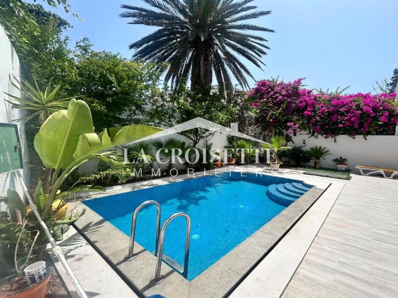 Appartement S+2 avec piscine à Gammarth 