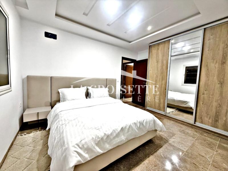 Appartement meublé S+3 avec piscine couverte à Gammarth