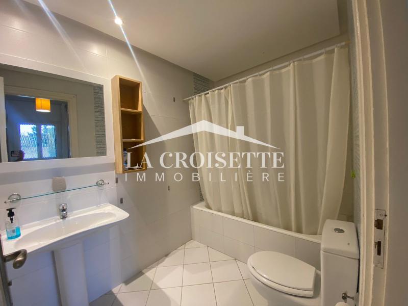 Appartement S+3 meublé à Gammarth
