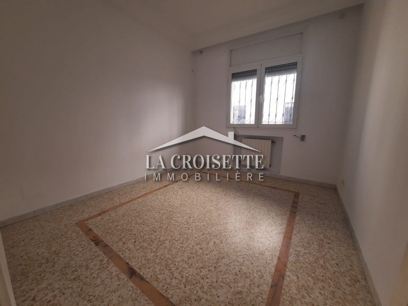 Appartement S+4 à Ain Zaghouan Nord