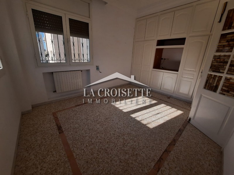 Appartement S+4 à Ain Zaghouan Nord