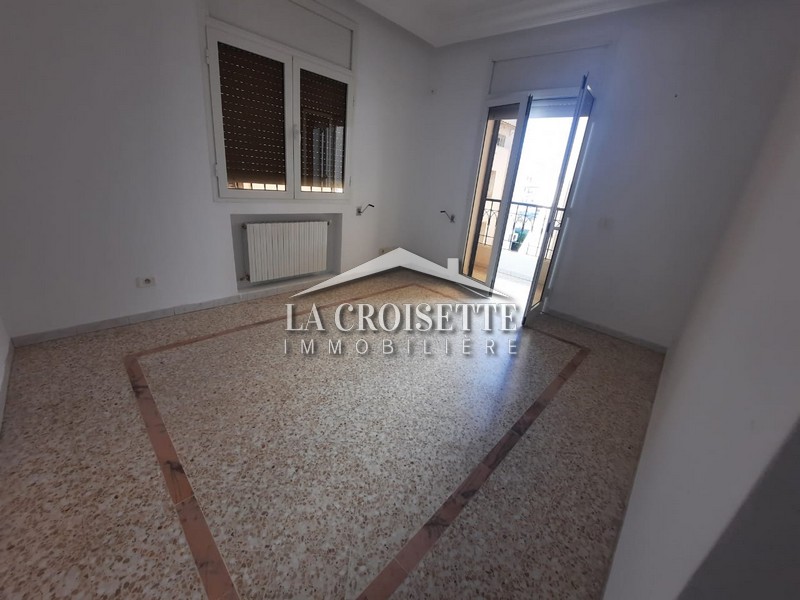 Appartement S+4 à Ain Zaghouan Nord