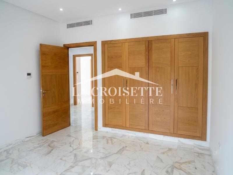 Appartement S+3 à La Marsa