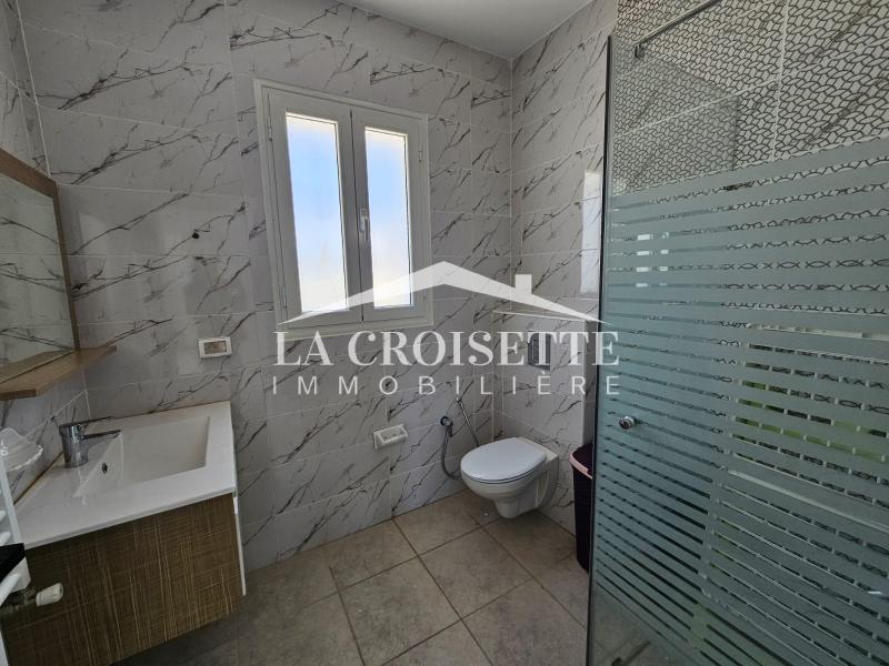 Etage de villa meublé S+2 vue sur mer à La Marsa