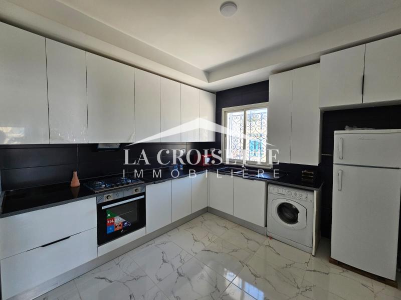 Etage de villa meublé S+2 vue sur mer à La Marsa