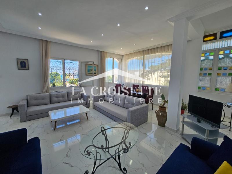 Etage de villa meublé S+2 vue sur mer à La Marsa