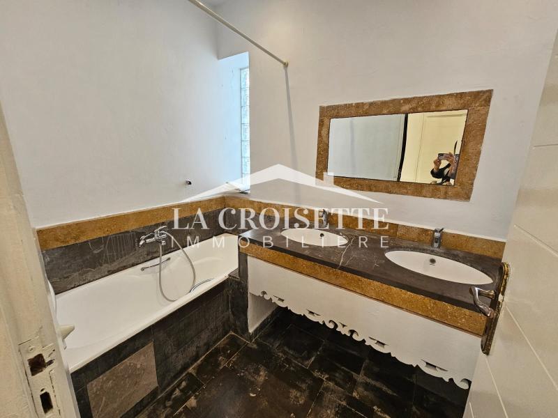 Étage de villa S+2 avec terrasse à La Marsa