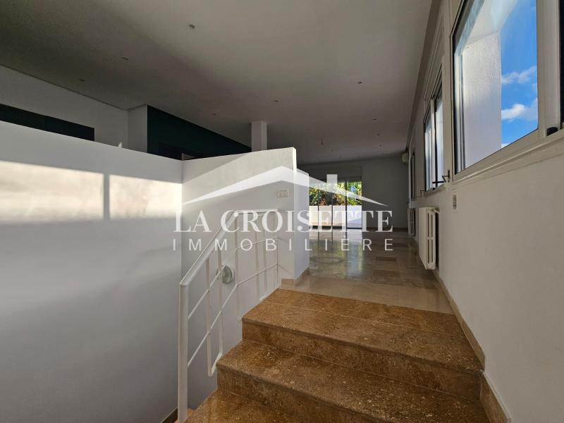 Étage de villa S+2 avec terrasse à La Marsa