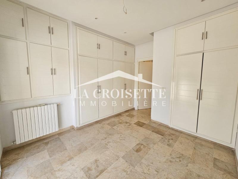 Étage de villa S+2 avec terrasse à La Marsa