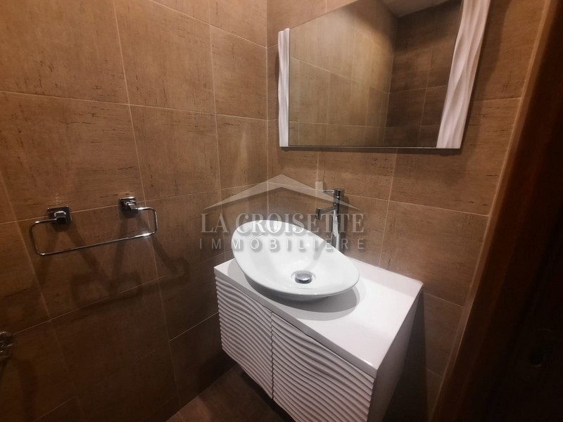 Appartement S+3 avec jardin et piscine à La Soukra 