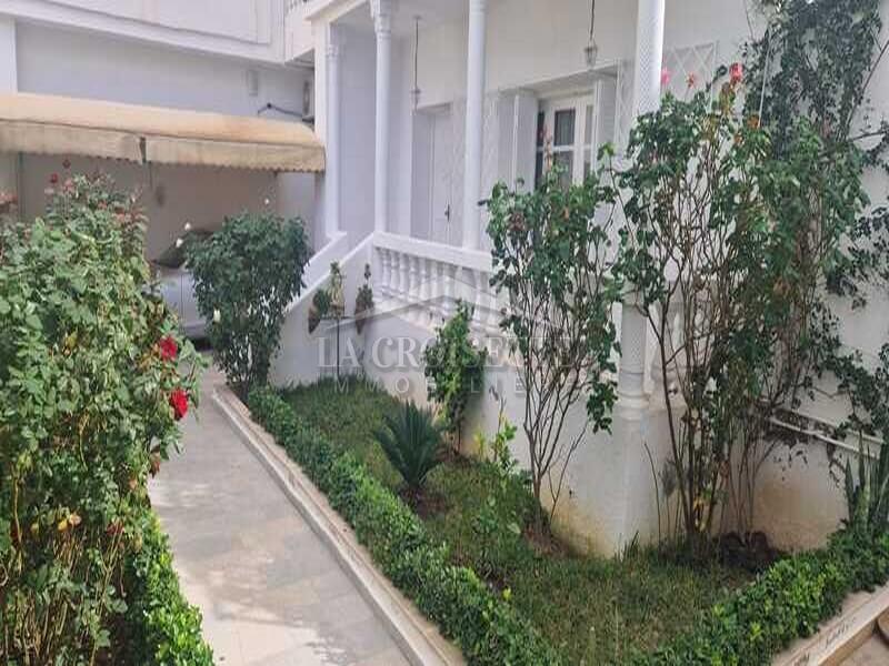 Rez-de-chaussée S3 meublé avec jardin à Ain Zaghouan 